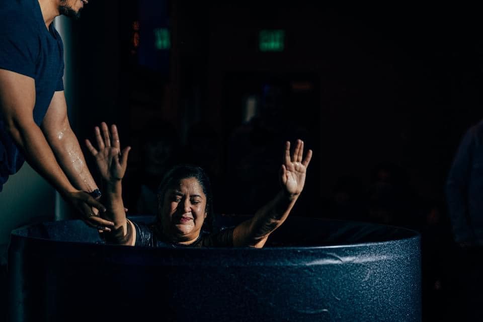 Tres maneras de infundir un corazón por el evangelio en tus miembros