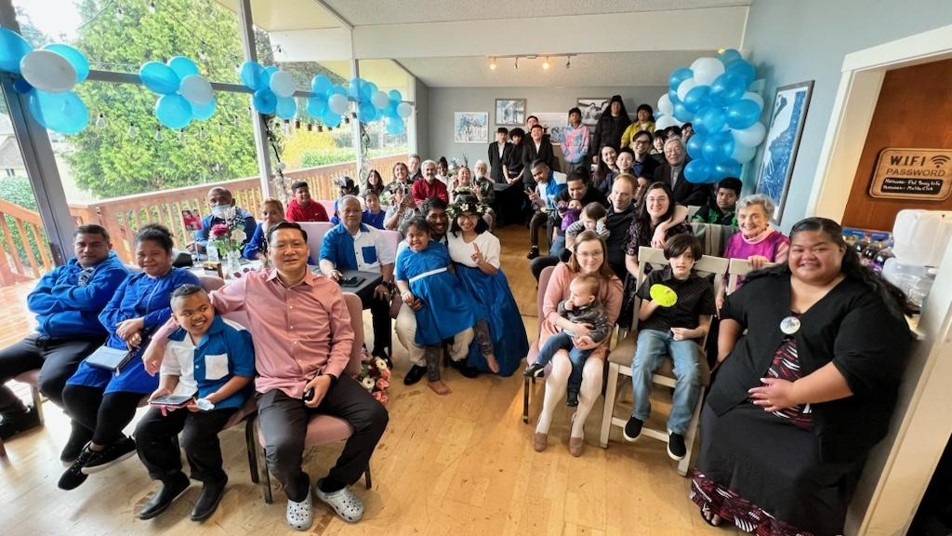 Una iglesia multiétnica establece vínculos con la población musulmana del área metropolitana de Seattle